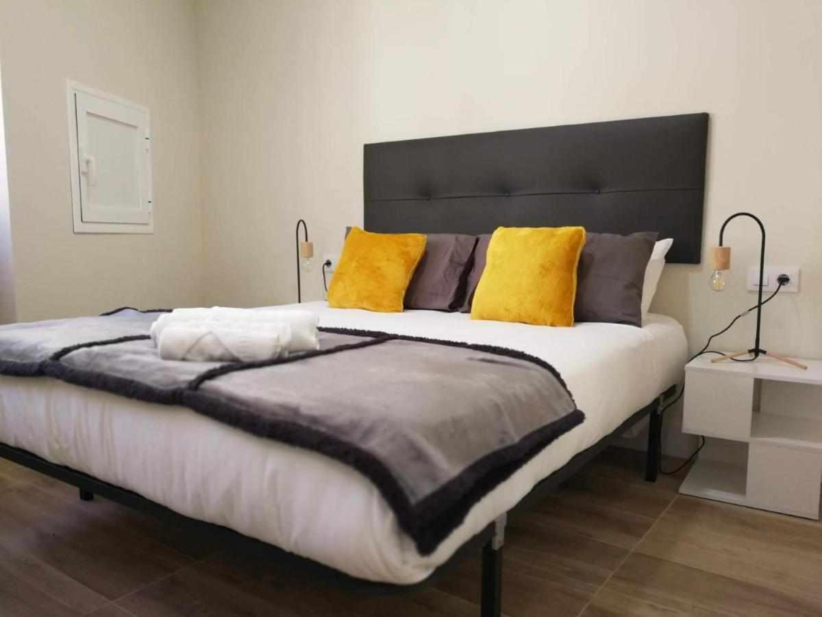 Kubik Apartamentos K3 Caceres Bagian luar foto