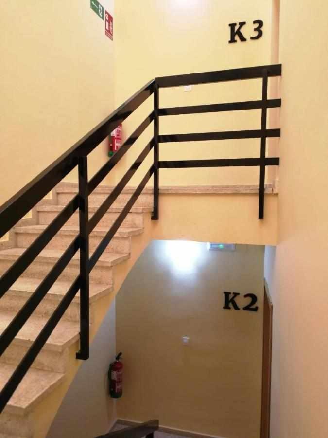 Kubik Apartamentos K3 Caceres Bagian luar foto